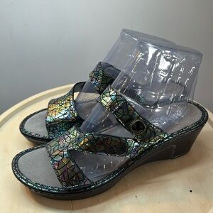 Algeria By PG Light Multi Color Metallic Relective Sandals Size 39